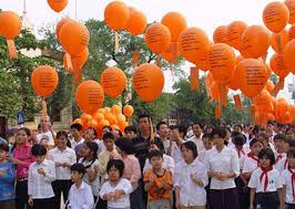 ສືບຕໍ່ຕໍ່ສູ້ທວງເອົາຄວາມ ຍຸດຕິທຳໃຫ້ແກ່ຜູ້​ປະສົບ​ເຄາະ ​ຮ້າຍ​ຈາກ​ທາດ​ພິດ​ສີສົ້ມ